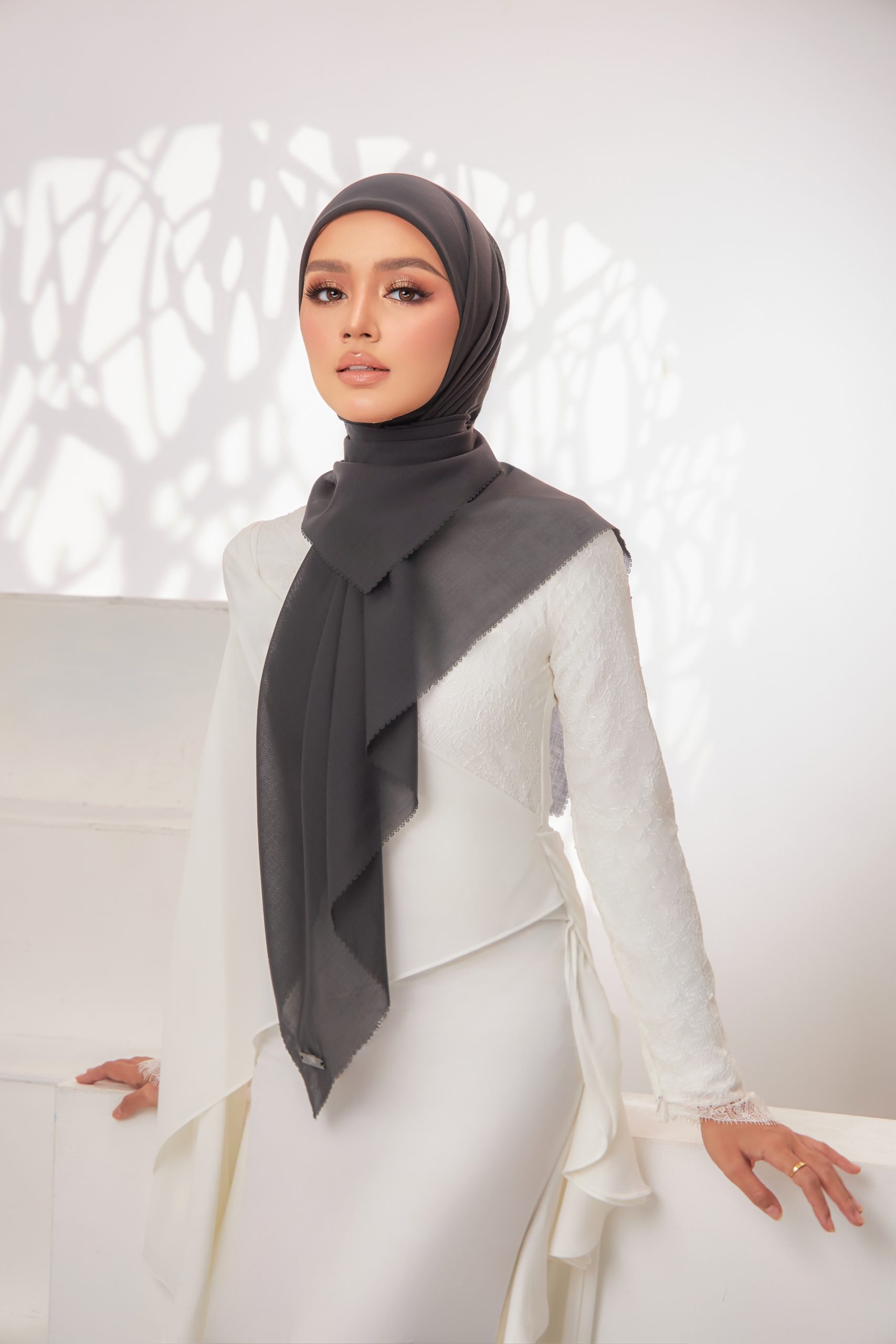 tudung bawal BLACK